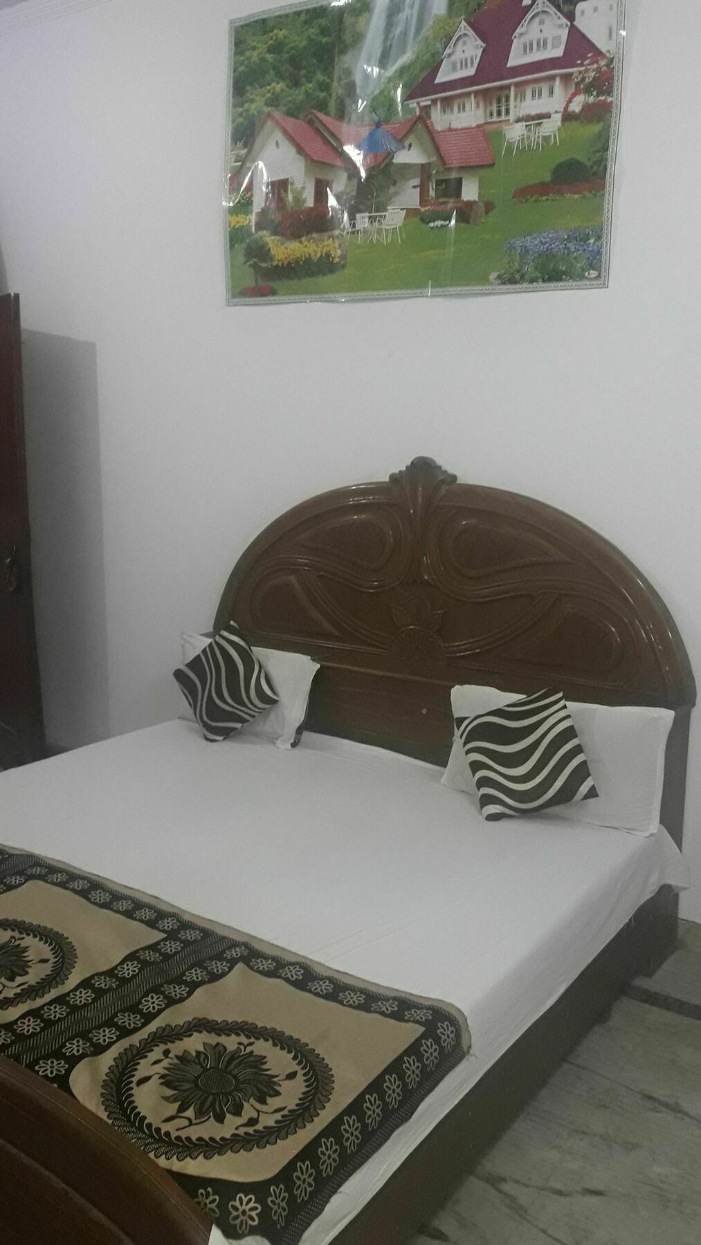 Oyo Rajdhani Guest House Faridabad Exterior foto